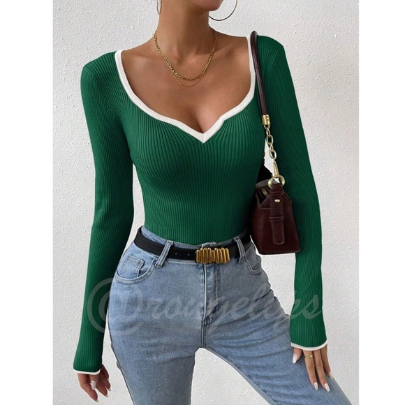 Green Rib Knit Sweetheart Neck Contrast White Trim Long Sleeve Fitted Sweater - Picture 5 of 9